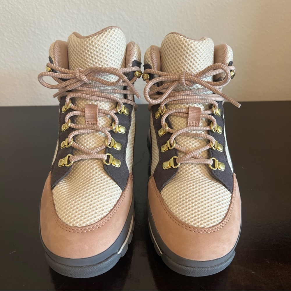 Timberland Women's Ankle Boots in Tan and Cream size 7 New without original box